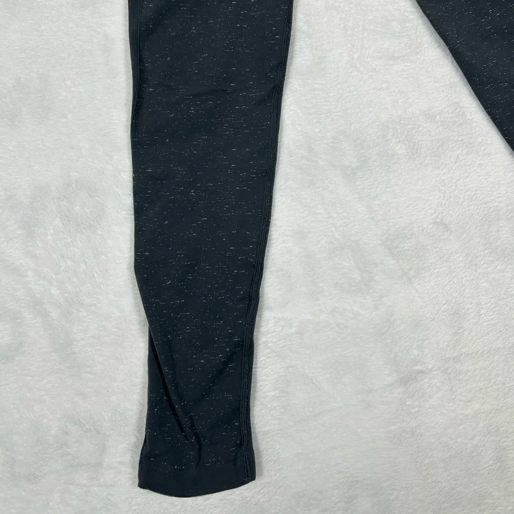 Lululemon Free to Flow 7/8 Leggings Women’s Size 4 Gray Speckled Yoga